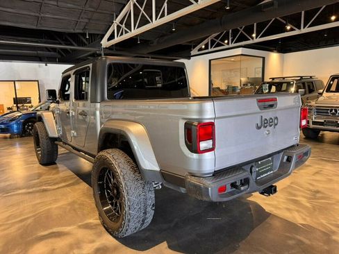 Used 2020 Jeep Gladiator Overland w/ Trailer Tow Package image 3