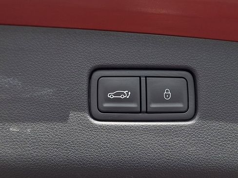 Used 2025 Genesis GV70 2.5T AWD/4WD image 30