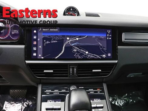 Used 2023 Porsche Cayenne Platinum Edition AWD/4WD image 12