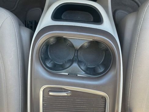 Used 2019 Chrysler Pacifica Touring Plus image 18