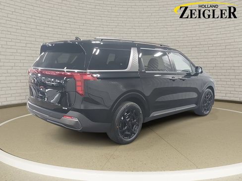 Used 2026 Kia Carnival SX w/ SX Dark Edition Package FWD image 5