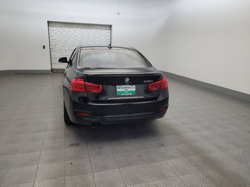 Used 2017 BMW 330i Sedan RWD image 6