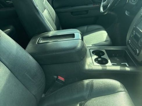 Used 2013 GMC Sierra 2500 SLT w/ SLT Convenience Package image 13