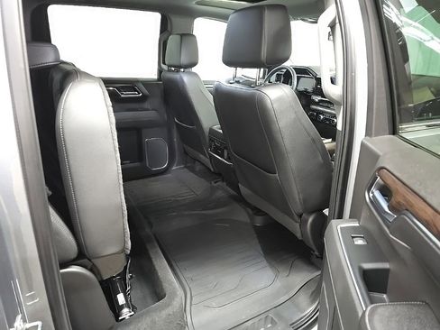 Used 2023 GMC Sierra 1500 SLT w/ SLT Premium Package image 18
