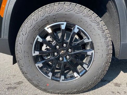 New 2026 Chevrolet Traverse Z71 w/ Driver Confidence Package image 22