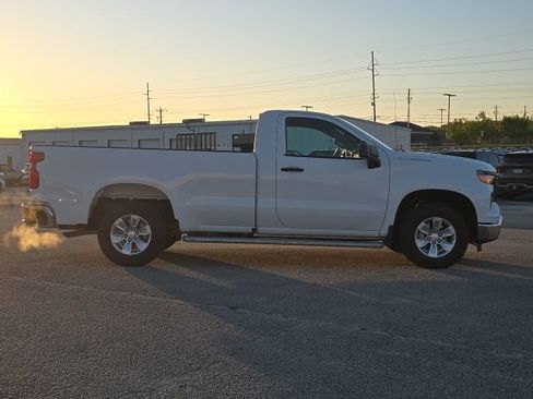 Used 2025 Chevrolet Silverado 1500 W/T image 6