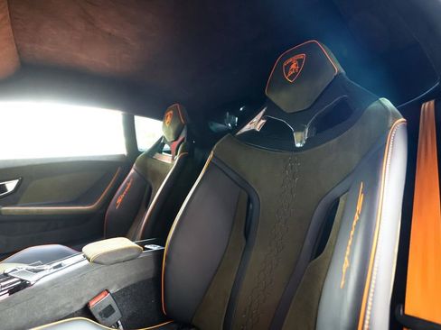 Used 2024 Lamborghini Huracan Sterrato AWD/4WD image 58