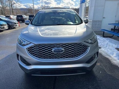 Used 2023 Ford Edge SEL image 2