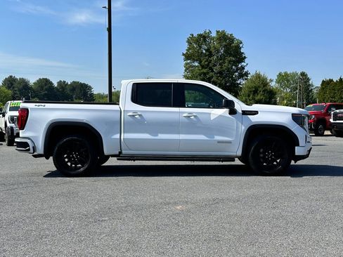 Used 2023 GMC Sierra 1500 Elevation AWD/4WD image 3