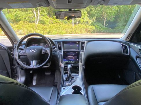 Used 2015 INFINITI Q50 w/ Moonroof Package RWD image 46