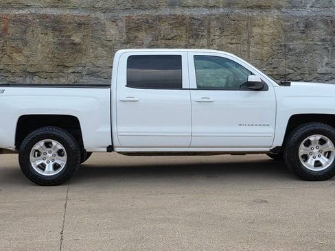 Used 2018 Chevrolet Silverado 1500 LT w/ All Star Edition image 9