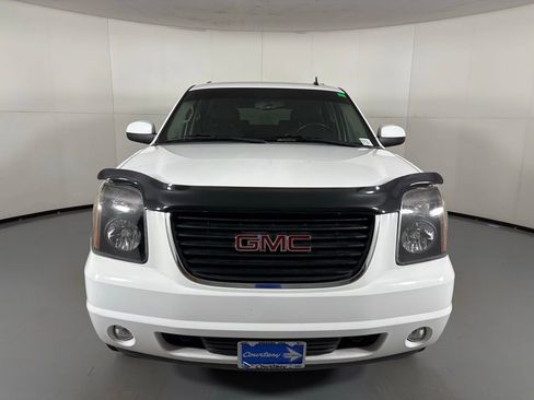 Used 2011 GMC Yukon SLE image 3