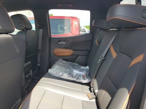 New 2026 GMC Canyon AT4 AWD/4WD image 11