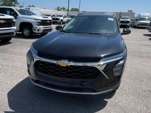 New 2026 Chevrolet Trax LT w/ Driver Confidence Package FWD image 53