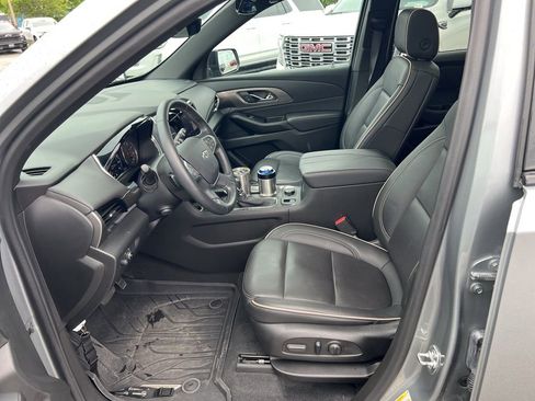 Used 2023 Chevrolet Traverse Premier w/ Redline Edition AWD/4WD image 5