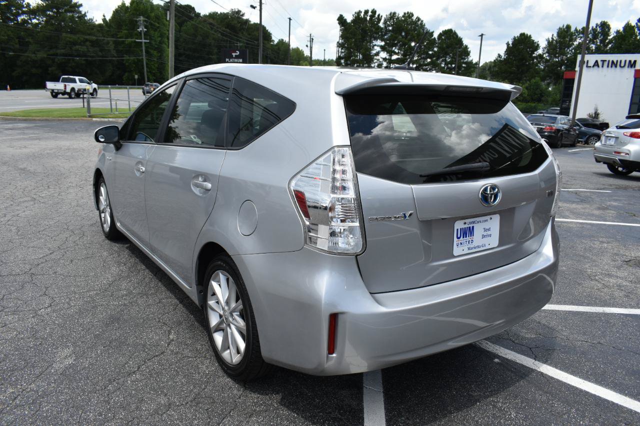 Used 2012 Toyota Prius V Five FWD image 8