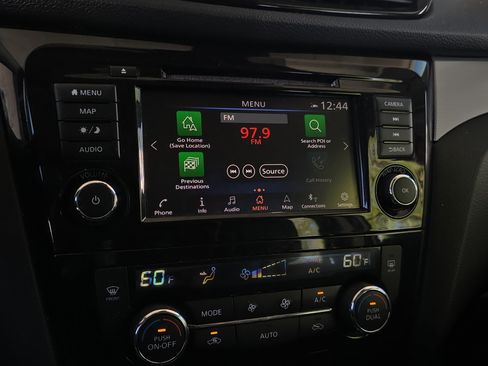 Used 2020 Nissan Rogue Sport SL image 14