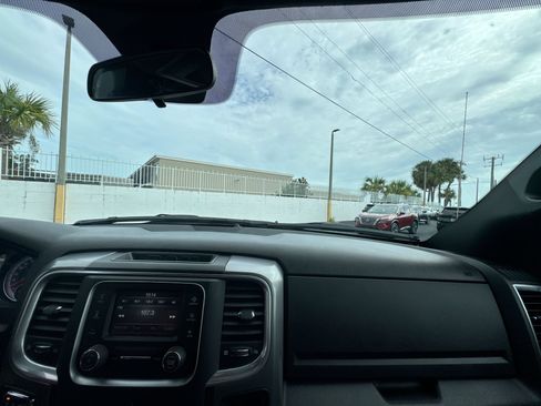 Used 2024 RAM 1500 Warlock AWD/4WD image 17