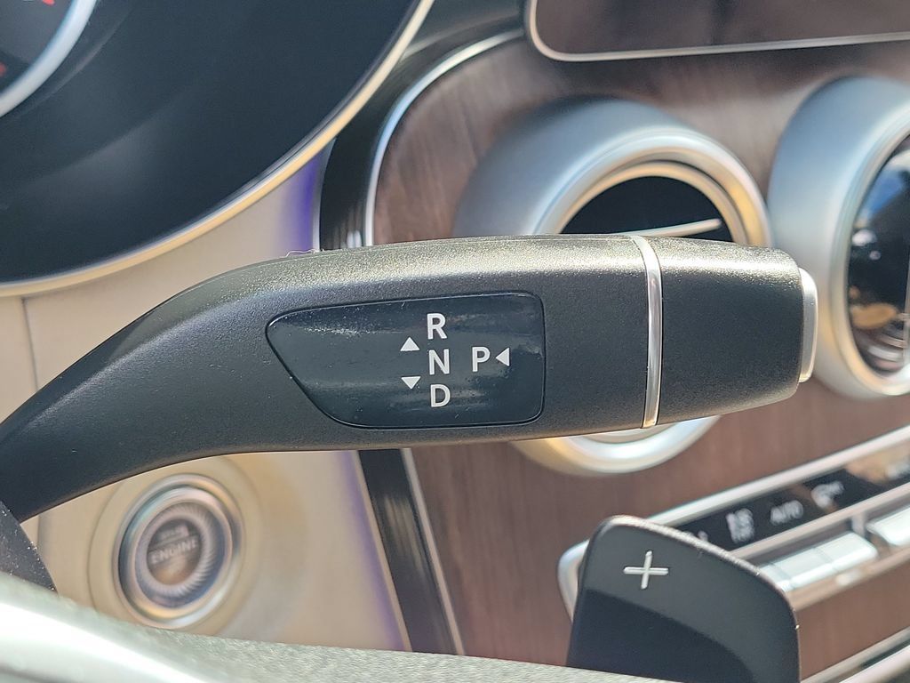 Used 2021 Mercedes-Benz GLC 300 w/ Premium Package image 12