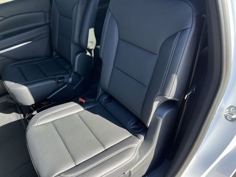 New 2026 Chevrolet Traverse LT image 25
