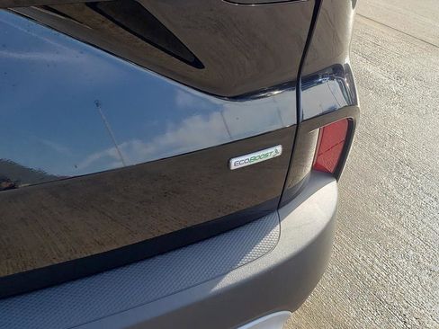 Used 2020 Ford Escape SE image 13