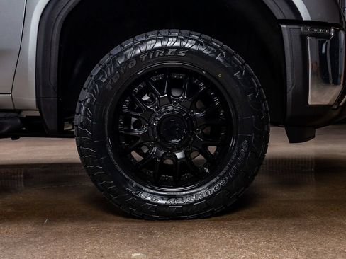Used 2026 GMC Sierra 3500 SLE w/ SLE Convenience Package AWD/4WD image 11