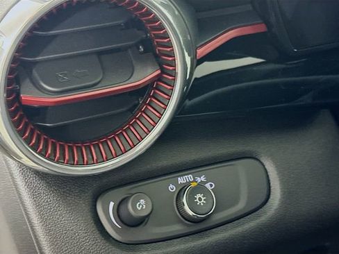 New 2026 Chevrolet Trax RS w/ Sunroof Package image 10