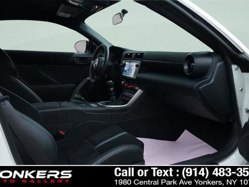Used 2023 Toyota GR86 Premium image 44