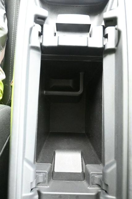 Used 2024 Nissan Rogue S AWD/4WD image 29
