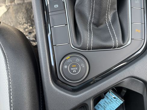New 2026 Volkswagen Taos SEL AWD/4WD image 27