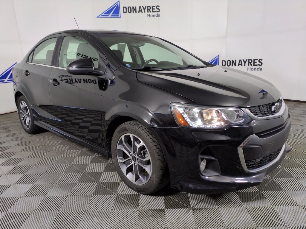 Used 2019 Chevrolet Sonic LT w/ Convenience Package FWD image 11