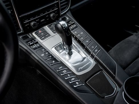 Used 2015 Porsche Panamera GTS AWD/4WD image 24