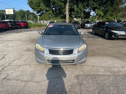 Used 2009 Honda Accord LX-P image 2