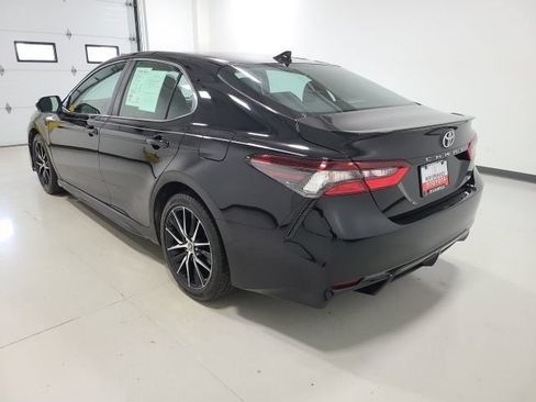Certified 2023 Toyota Camry SE FWD image 9