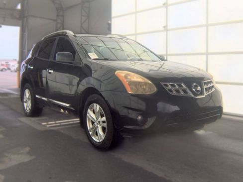 Used 2013 Nissan Rogue SV w/ Premium Pkg FWD image 3