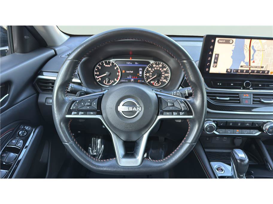 Used 2023 Nissan Altima 2.5 SR w/ SR Premium Package AWD/4WD image 16