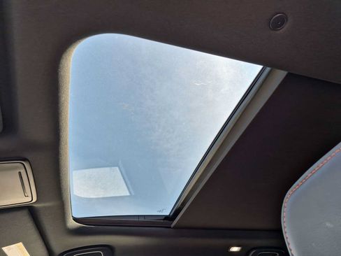 Certified 2025 Honda Pilot TrailSport image 19