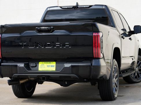 Used 2022 Toyota Tundra Platinum AWD/4WD image 5