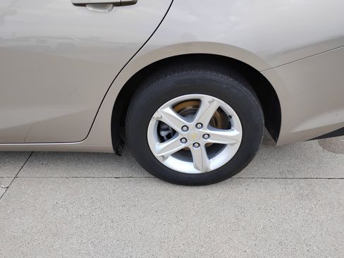 Used 2022 Chevrolet Malibu LS FWD image 31