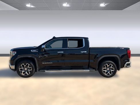 Used 2023 GMC Sierra 1500 SLT w/ SLT Premium Plus Package AWD/4WD image 2