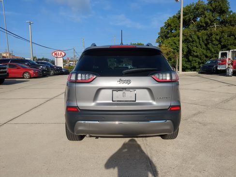 Used 2020 Jeep Cherokee Limited image 5