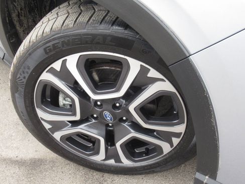 Used 2023 Subaru Ascent Limited AWD/4WD image 4