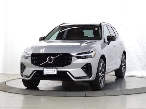 Certified 2025 Volvo XC60 B5 Plus AWD/4WD image 3