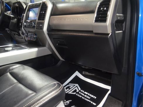 Used 2020 Ford F250 Lariat image 25