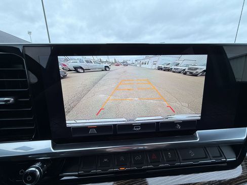 New 2026 GMC Sierra 1500 SLE image 15