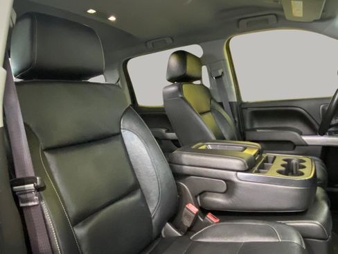 Used 2016 Chevrolet Silverado 2500 LT w/ Midnight Edition image 18