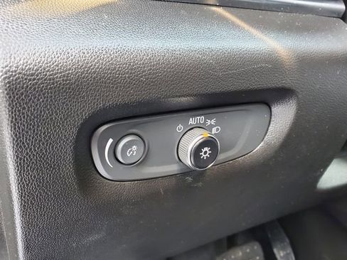 Certified 2023 Chevrolet Traverse LT w/ Midnight/Sport Edition image 23