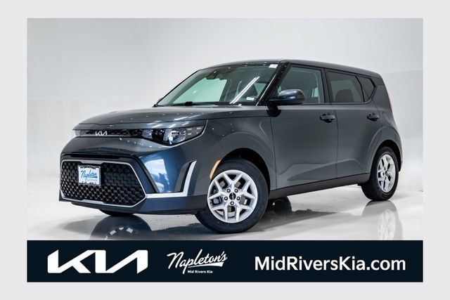 Used 2025 Kia Soul LX w/ LX Technology Package FWD image 1