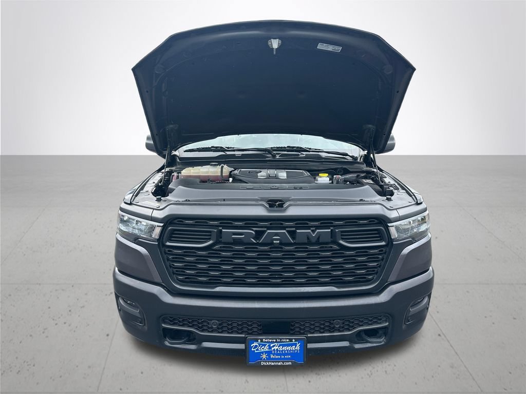 Used 2025 RAM 1500 Warlock AWD/4WD image 4