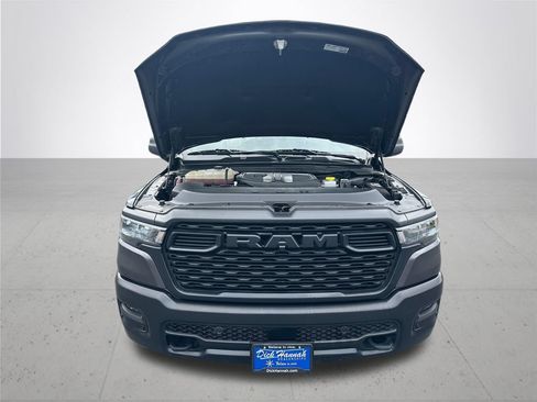 Used 2025 RAM 1500 Warlock AWD/4WD image 4
